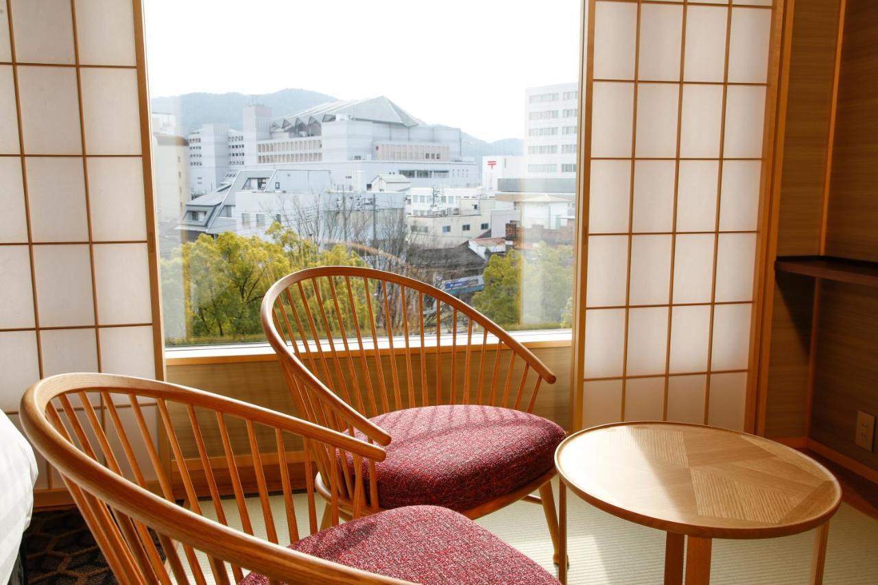 The Shiroyama Terrace Tsuyama Villa Экстерьер фото