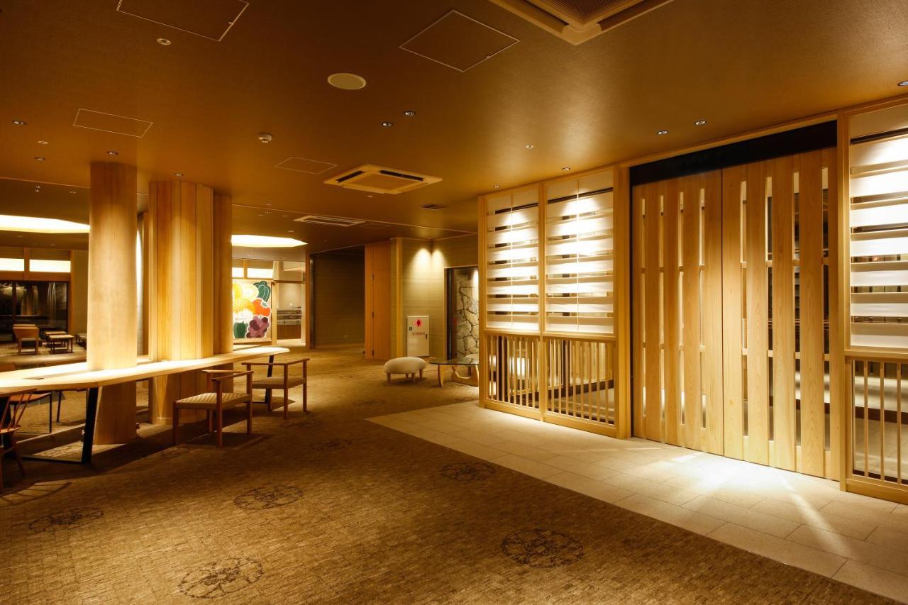 The Shiroyama Terrace Tsuyama Villa Экстерьер фото